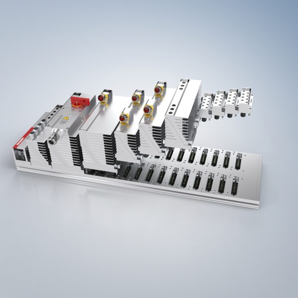 Über die standardisierten Schnittstellen in der Baseplate des modularen Automatisierungsbaukastens lassen sich alle Funktionen eines Schaltschranks per Plug-and-play-Prinzip abbilden (Bild: Beckhoff).