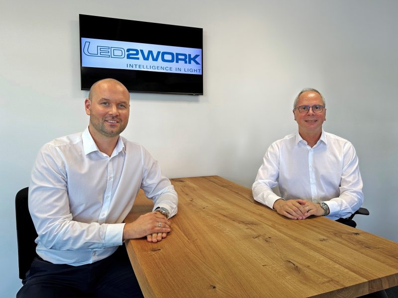 Geschäftsführer Jan Schiga (li.) und Chief Sales Officer Markus Wiedmann sehen großes Potenzial in der neuen Vertriebsstruktur (Bild: LED2Work).