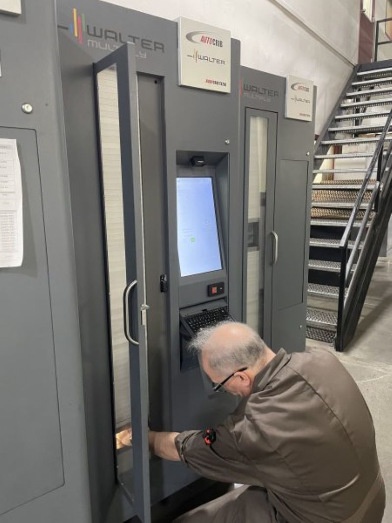 Die neue Ausgabestation ist bei Apollo seit März 2023 erfolgreich in Betrieb und registriert digital alle Zu- und Abgänge (Bild: Walter AG).