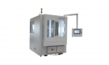 Die automatisierte Entgratzelle ermöglicht die Bearbeitung unterschiedlicher Bauteile (Bild: Heitec).