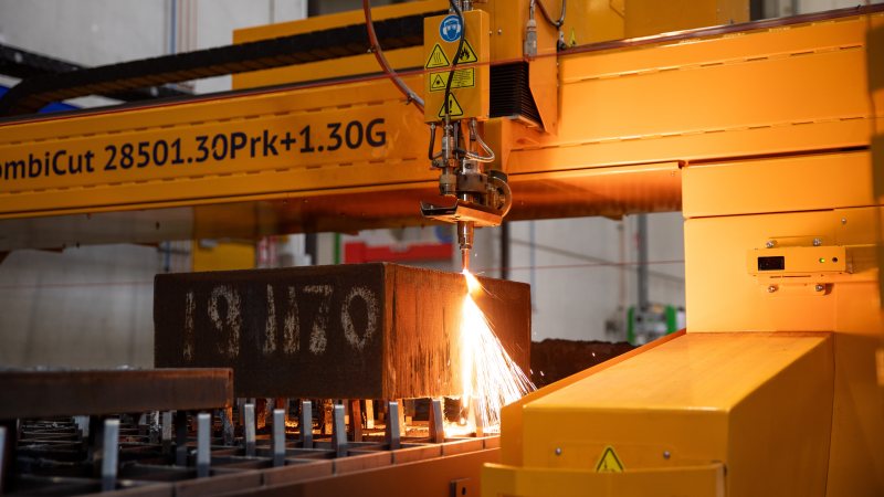 Der Autogensupport der robusten Brennschneidanlage bietet die Bearbeitung von Materialstärken bis zu 400 mm (Bild: Microstep).