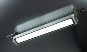 Die LED-Maschinenleuchte ist eine Alternative für den Tausch älterer Leuchten (Bild: LED2Work).