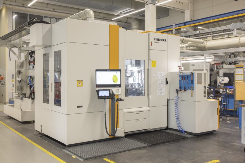 Eine besonders hohe Profilgenauigkeit beim Schleifen erreicht die Wälz- und Profilschleifmaschine »LGG 280« (Bild: Liebherr).