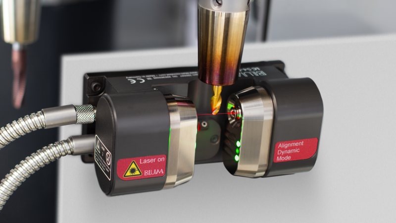 Das System kann für die Vermessung von Standard- und Mikrowerkzeugen im Bereich von 10 µm bis 16 mm im Durchmesser eingesetzt werden (Bild: Blum).