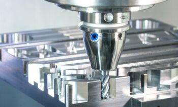 Die dritte Generation des Vollhartmetallfräsers »Optimill-Uni-HPC« wurde speziell für moderne, automatisierte Fertigungsprozesse entwickelt (Bild: Mapal).