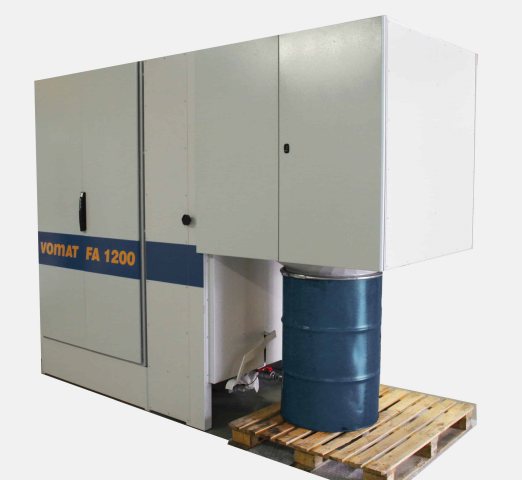 Besonders bei Werkzeugherstellern und -schleifern kommen KSS-Zentralfilteranlagen zum Einsatz (Bild: Vomat).