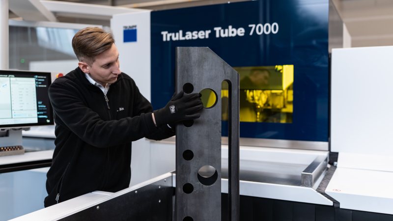 Assistenzsysteme sorgen bei der Laser-Rohrschneidmaschine für hohe Prozesssicherheit und Teilequalität (Bild: Trumpf).