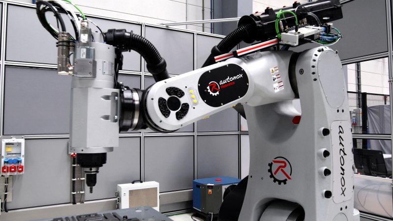 Die speziellen Frässpindeln tragen dazu bei, das Potenzial von hybriden Fräsrobotern auszuschöpfen (Bild: Innomotics).