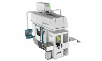 Die neue Roboterzelle für Mehrspindeldrehautomaten verbindet kompakte Robotik mit hoher Flexibilität (Bild: Index).