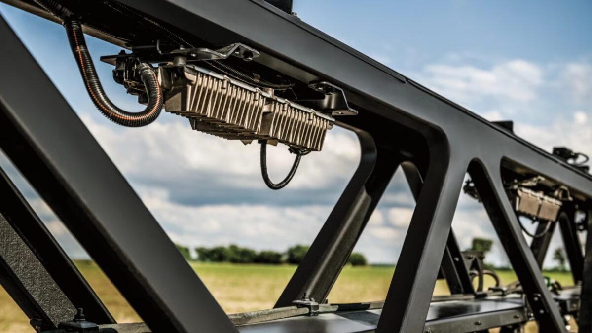 OEMs können bewährte, robuste, auf Bildverarbeitung basierende Hardware für autonome Systeme in ihre eigenen Produkte integrieren (Bild: John Deere).