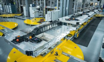 Batterieproduktion in Schierling (Bild: Webasto).