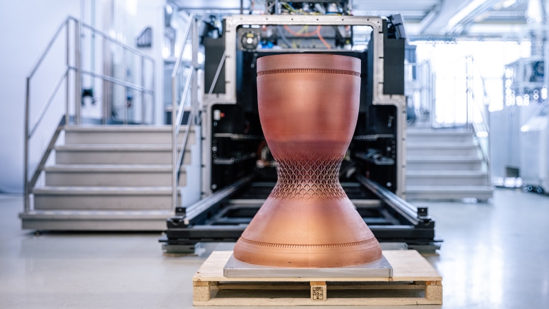Die neue Produktionshalle in Weilheim bietet Platz für die Montage großformatiger Metall-3D-Drucksysteme (Bild: AMCM).