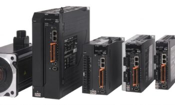 Mit dem neuen Servosystem ergänzt der Anbieter sein Portfolio um eine wirtschaftliche Lösung für Anwendungen mit geringeren Leistungsanforderungen (Bild: Omron).
