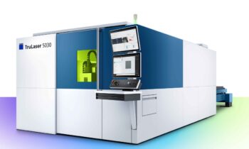 Integrierte Kameras, Sensorik und kontinuierliche Statusüberwachung machen Abläufe in der Blechbearbeitung transparenter (Bild: Trumpf).